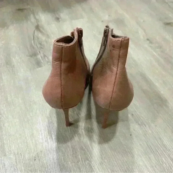 Vero Cuoio Pink Leather Bootie Heels - Picture 6 of 8